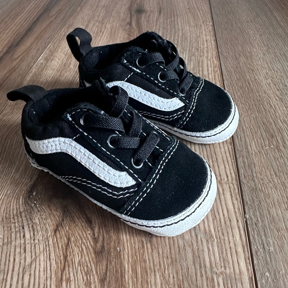 Vans Infant Black and White Sneakers. Size 3